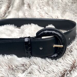Leather Shop Black Belt gold accent with round snake print buckle
